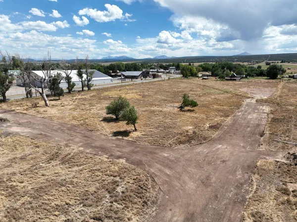 $139,000 | 102 North Oro Place, Unit 12, Norwood, CO 81423
