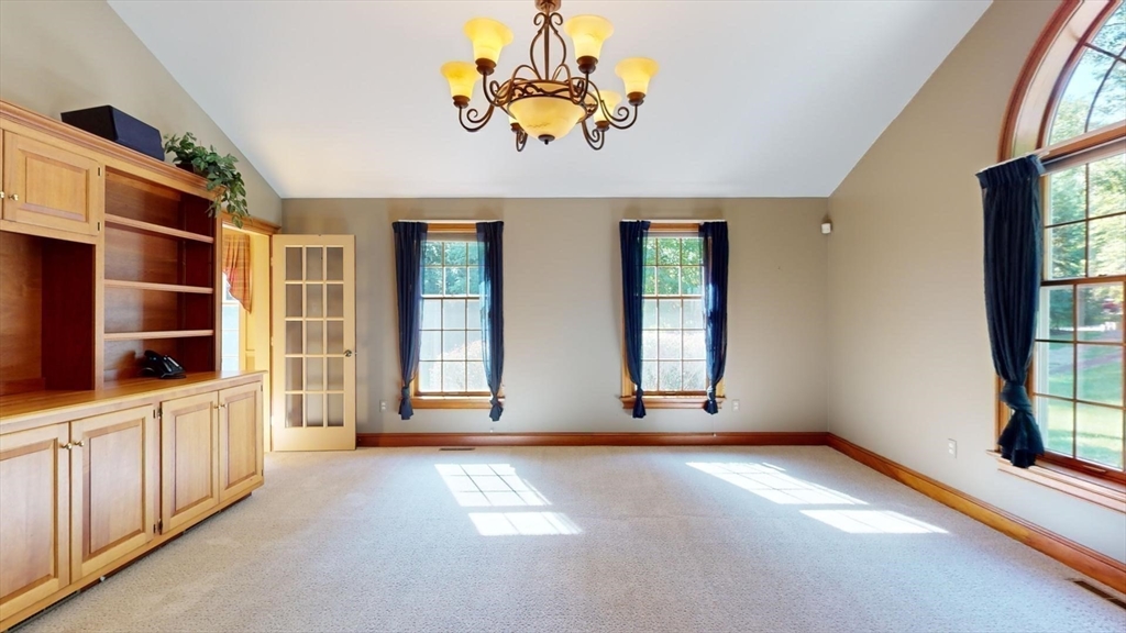 5 Pocumtuck Drive Deerfield, MA 01373 - Photo 13 of 42