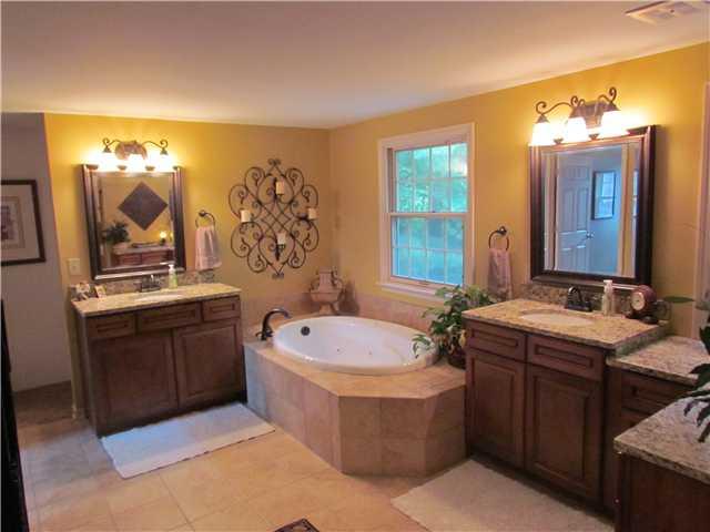 588 Mill Farm Road Noblesville, IN 46062 - Photo 12 of 24 Gallery Image 12