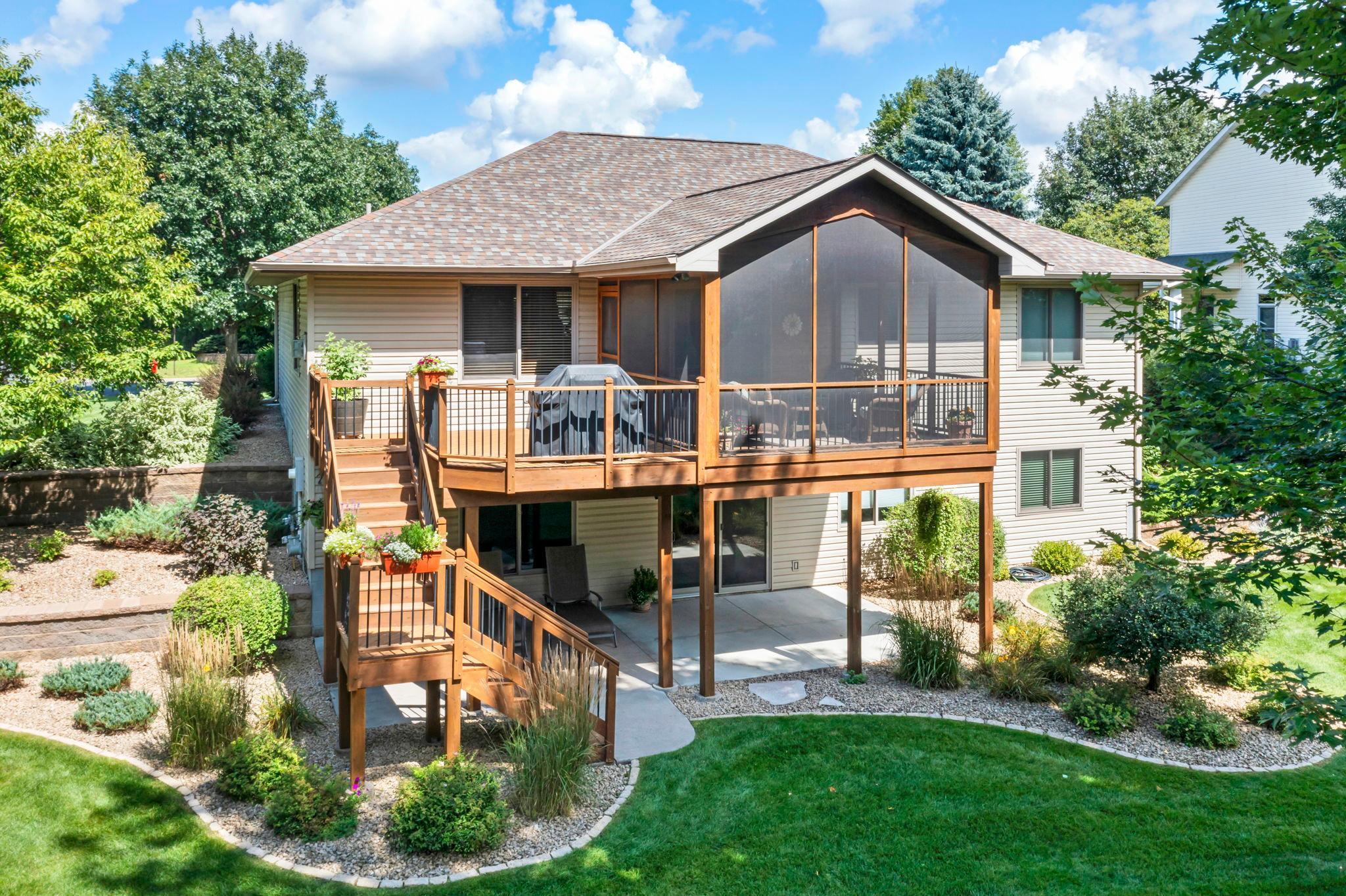 1150 Durango Point Hugo, MN 55038 - Photo 2 of 31