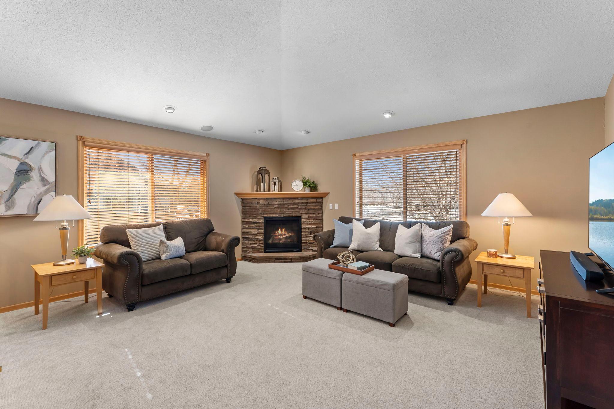 1150 Durango Point Hugo, MN 55038 - Photo 5 of 31