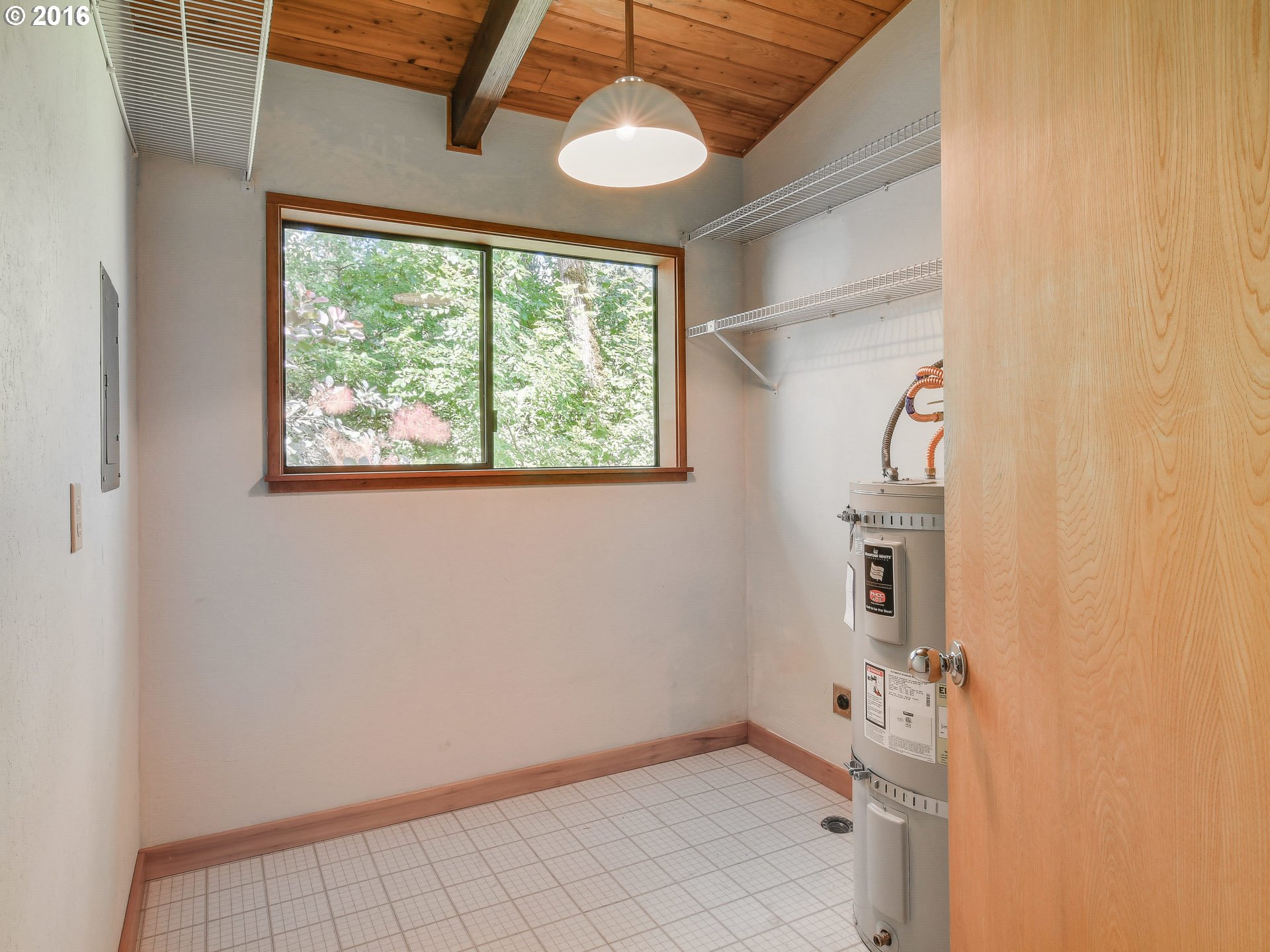 10970 South Mulino Road Canby, OR 97013 - Photo 21 of 32 a view of an empty room with a window