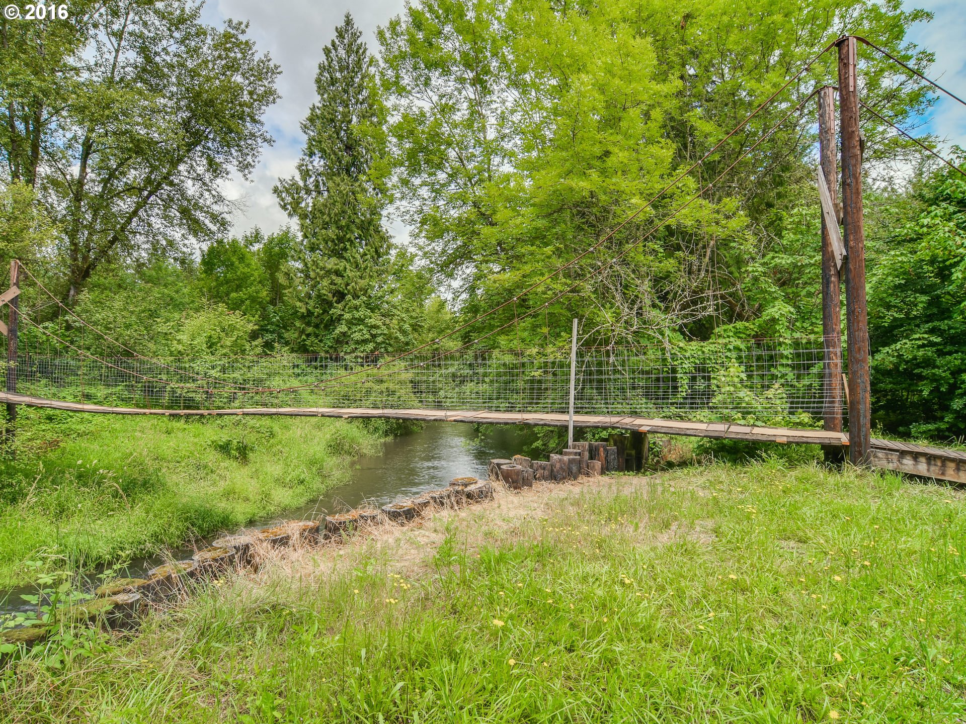 10970 South Mulino Road Canby, OR 97013 - Photo 30 of 32 a view of a backyard