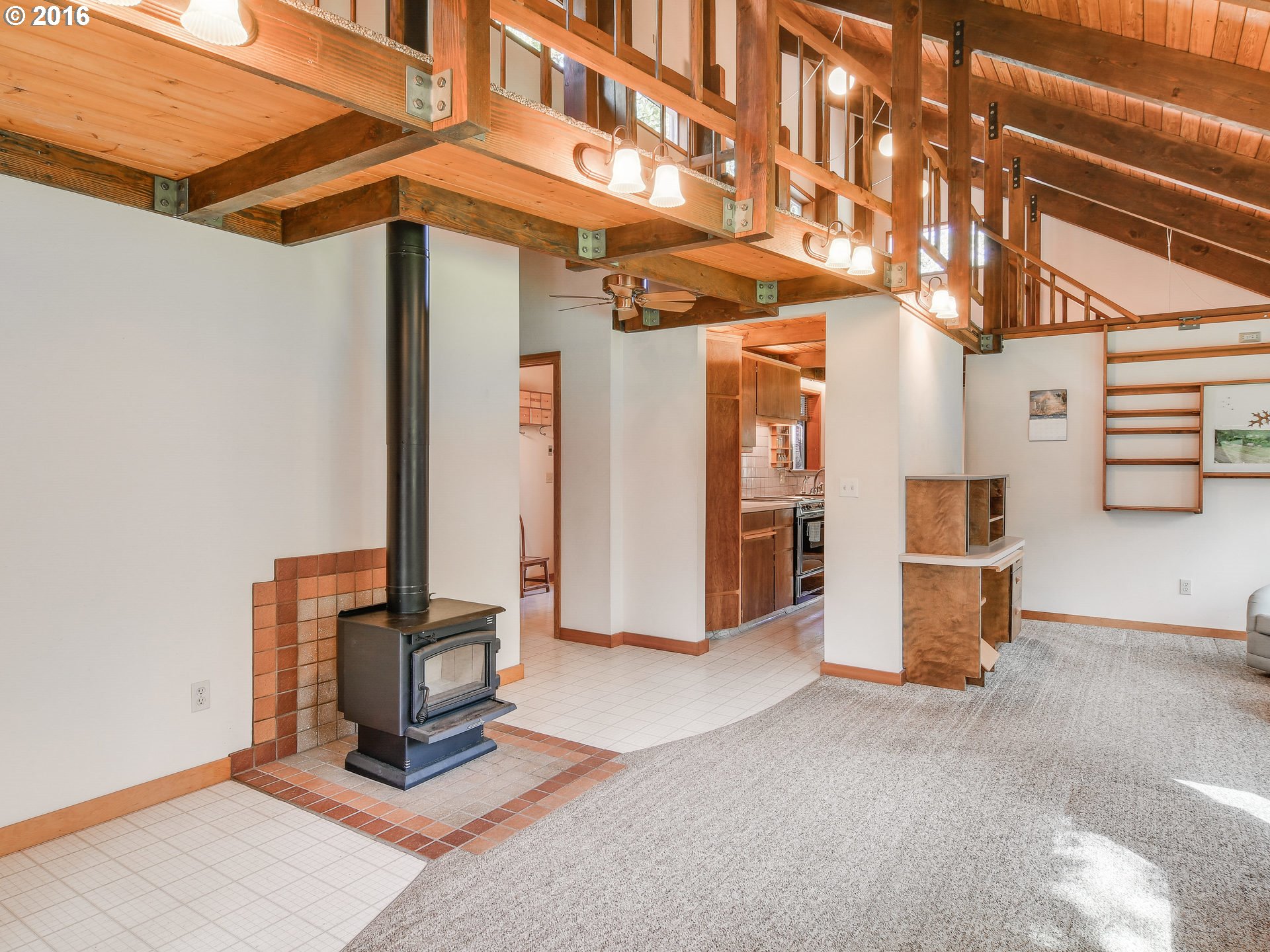 10970 South Mulino Road Canby, OR 97013 - Photo 7 of 32 a view of a room with gym equipment
