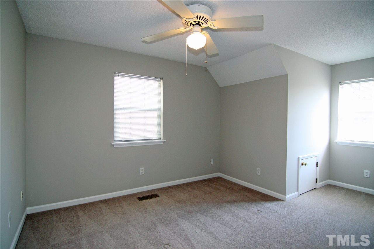 1132 Stoneferry Lane Raleigh, NC 27606 - Photo 13 of 25 Gallery Image 13