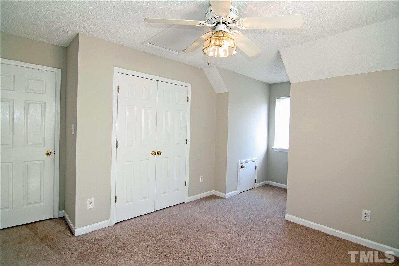 1132 Stoneferry Lane Raleigh, NC 27606 - Photo 17 of 25 Gallery Image 17