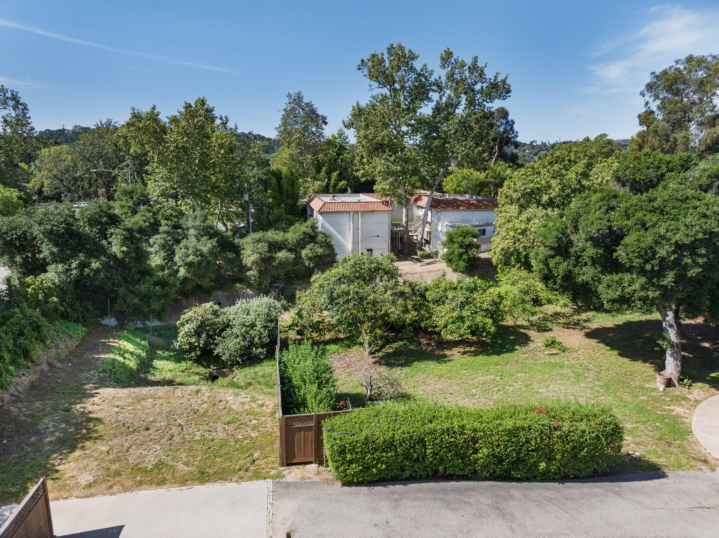 1611 Castillo Street Santa Barbara, CA 93101 - Photo 7 of 12 7