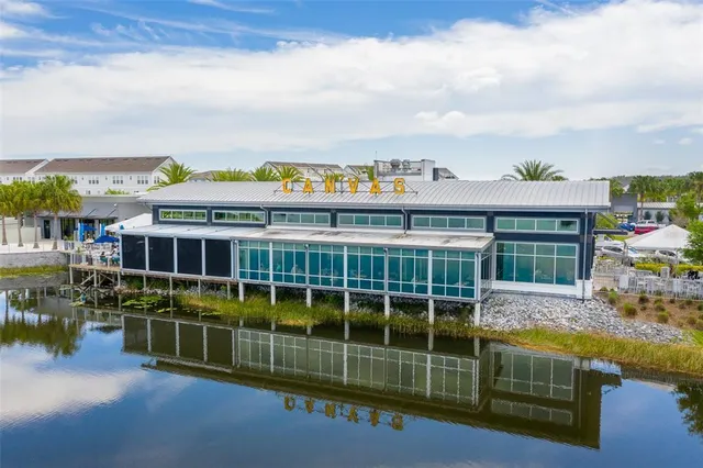 a view of outdoor space yard and porch