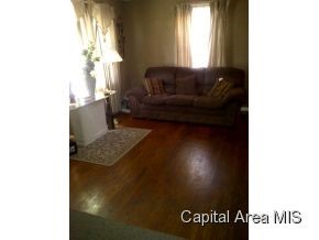 48 Midland Court Springfield, IL 62702 - Photo 2 of 9