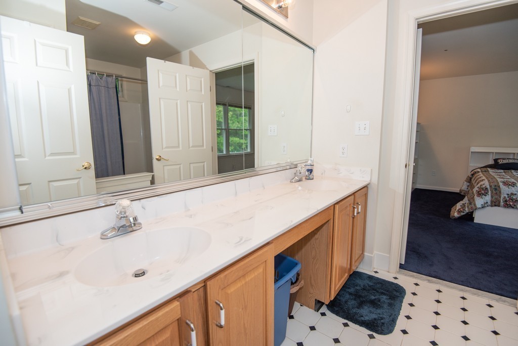 26 Hawthorne Road Shrewsbury, MA 01545 - Photo 25 of 30 Gallery Image 25