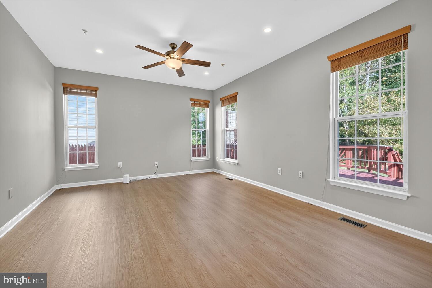 9624 Stuart Lane Clinton, MD 20735 - Photo 8 of 20 Family Room Off Kitchen