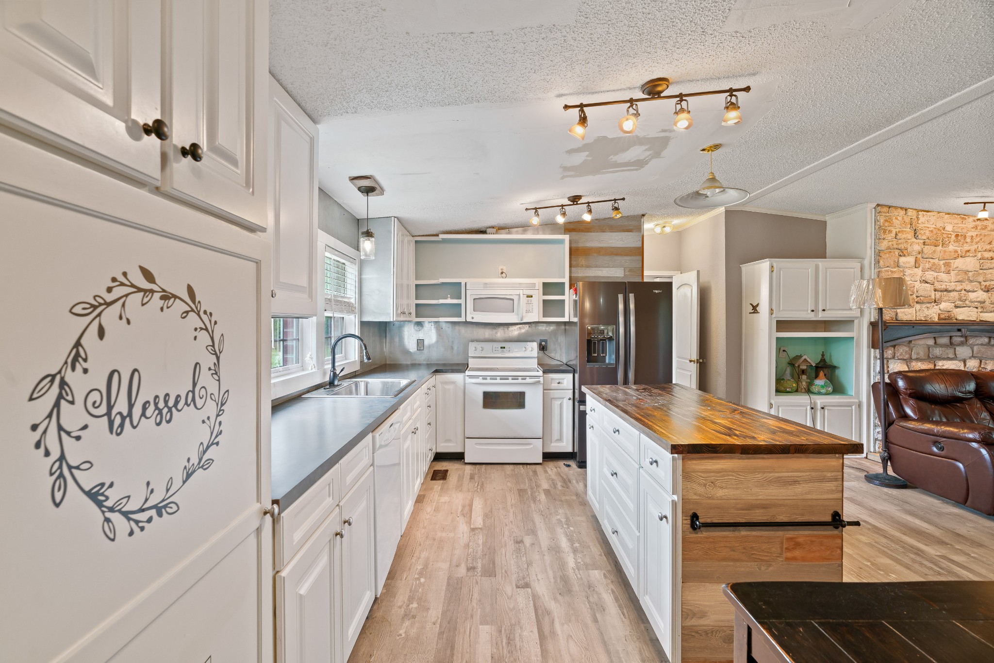 6842 Williams Road Cross Plains, TN 37049 - Photo 25 of 56 a large white kitchen with a large window