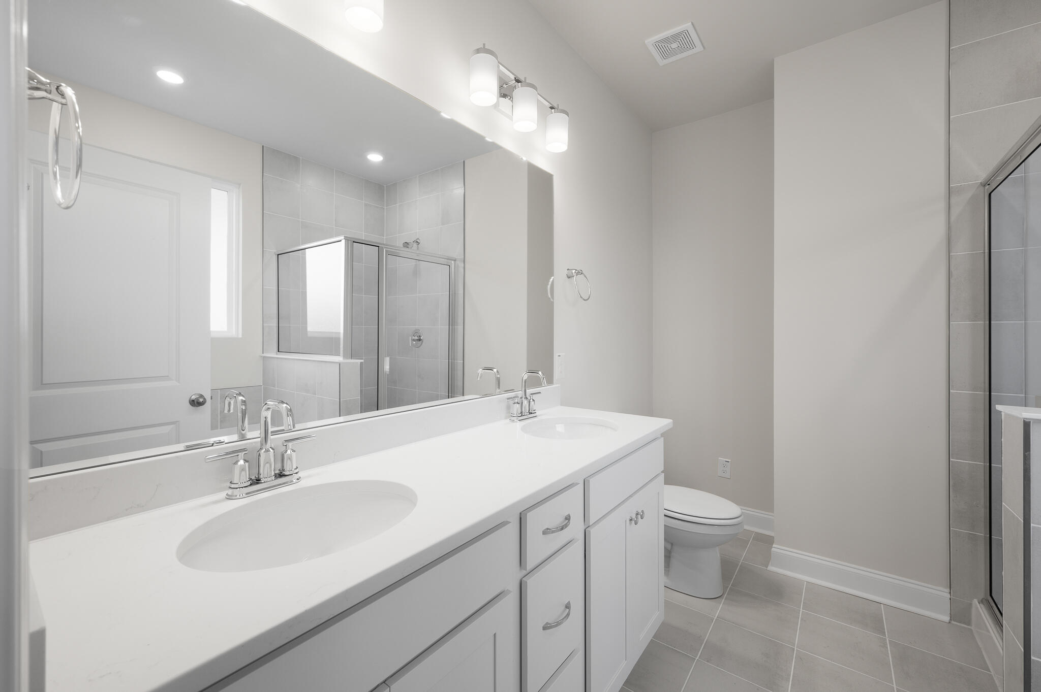 139 Dantzler Road Harleyville, SC 29448 - Photo 7 of 14 Newberry II Master Bath