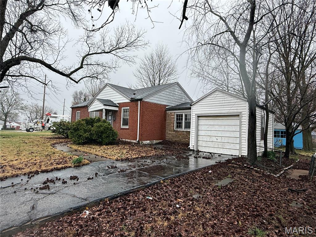3636 Ashby Road St. Ann, MO 63074 - Photo 2 of 18