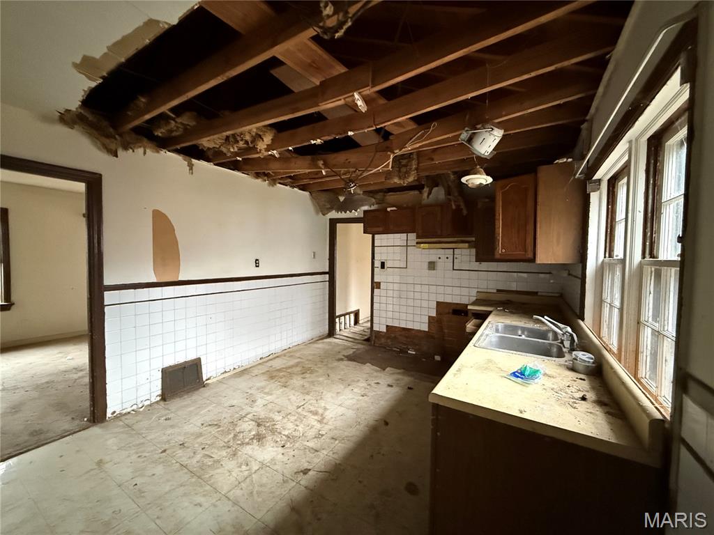 3636 Ashby Road St. Ann, MO 63074 - Photo 8 of 18