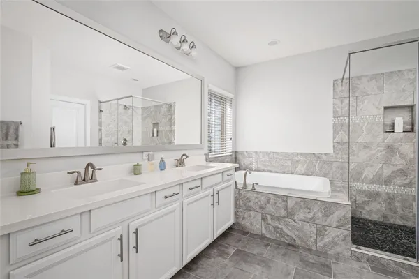 $439,000 | 8923 Highgate Lane, Houston, TX 77080