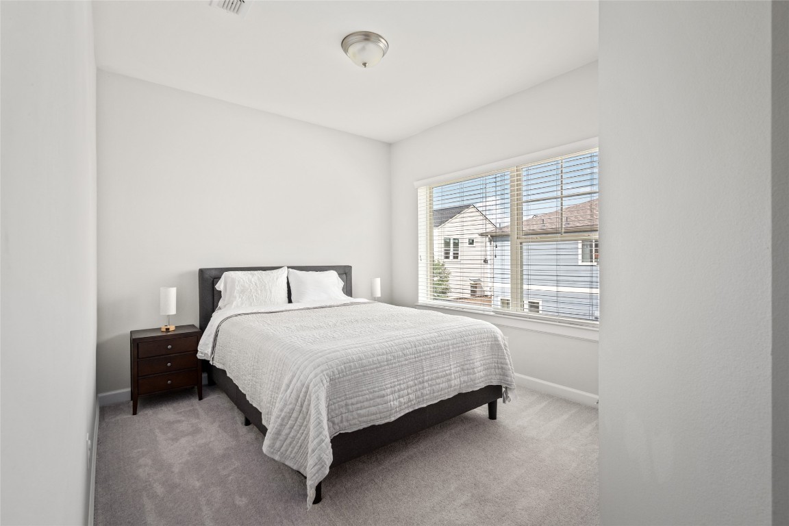 8923 Highgate Lane Houston, TX 77080 - Photo 16 of 23 One of the two secondary bedrooms.
