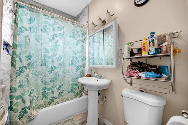 $149,900 | 8054 South Jeffery Boulevard, Chicago, IL 60617