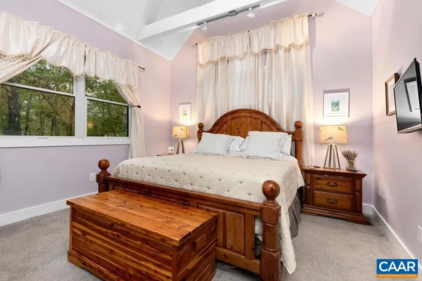 $659,000 | 102 Devils Knob Loop, Roseland, VA 22967