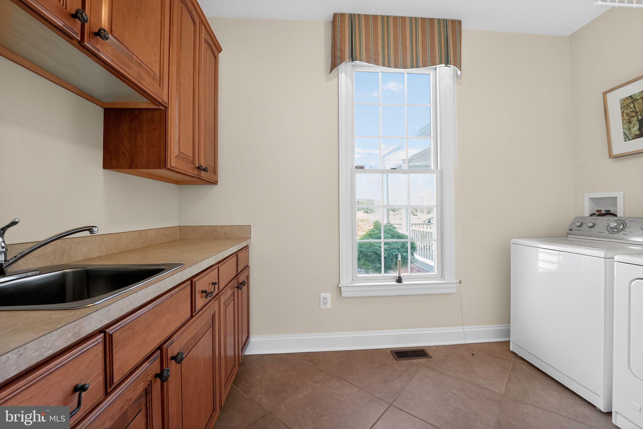 1165 Line Road Westminster, MD 21158 - Photo 43 of 75 Main Level Laundry