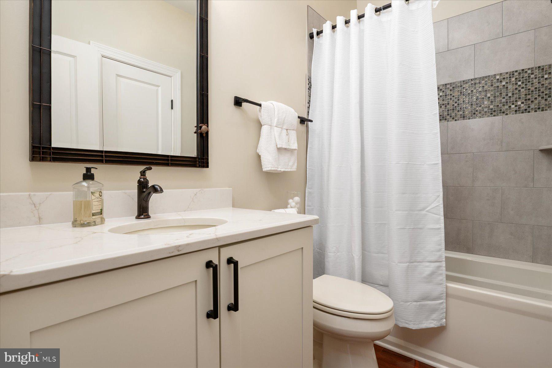 20 Shore Walk Road Riva, MD 21140 - Photo 36 of 60 Hall bath