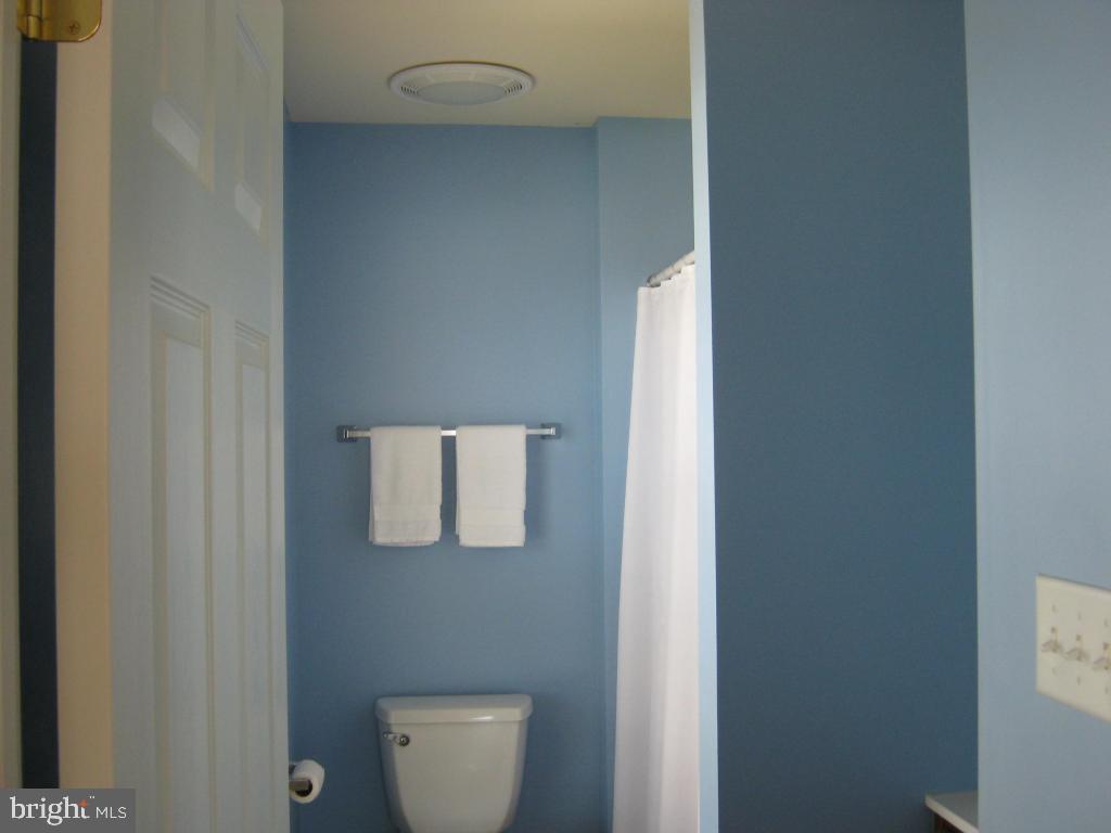 619 Creekside Lane Lititz, PA 17543 - Photo 8 of 16