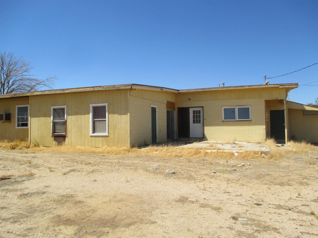 11550 Cactus Road Phelan, CA 92371 - Photo 1 of 44