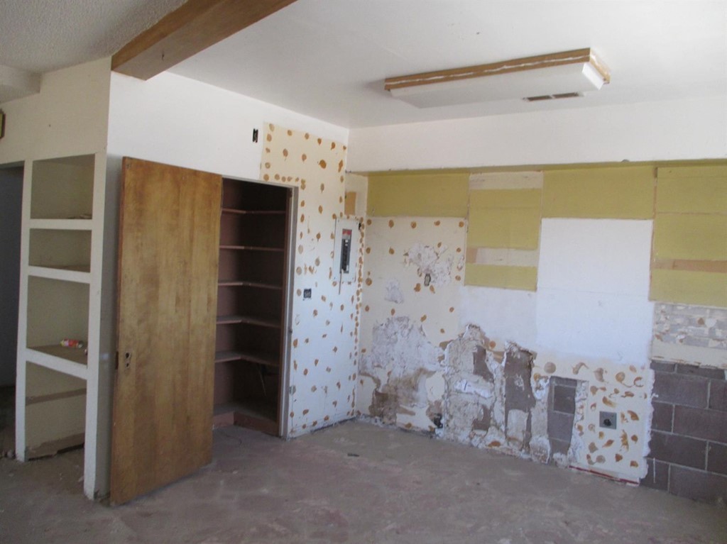 11550 Cactus Road Phelan, CA 92371 - Photo 6 of 44