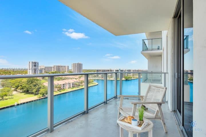 4010 South Ocean Drive, Unit R708 Hollywood, FL 33019 - Photo 2 of 30 a view of a chairs and table in a balcony