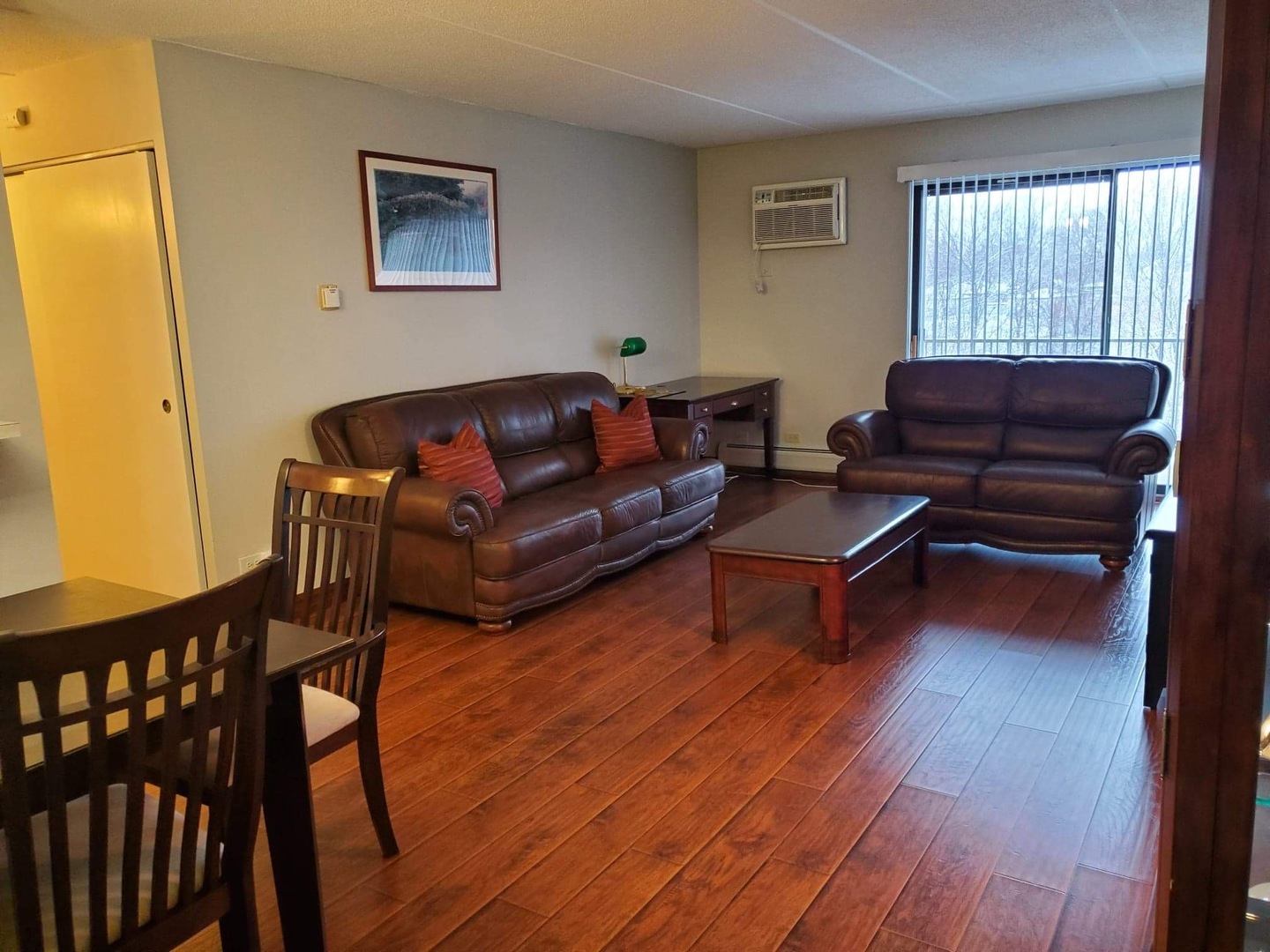 300 West Fullerton Avenue, Unit 201 Addison, IL 60101 - Photo 2 of 24
