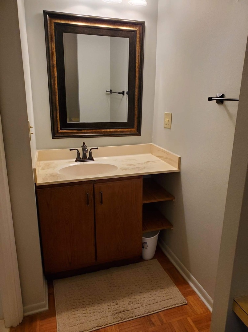 300 West Fullerton Avenue, Unit 201 Addison, IL 60101 - Photo 17 of 24