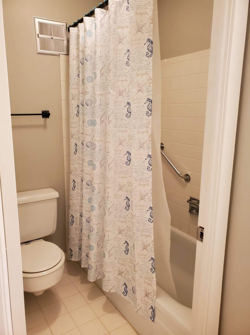 300 West Fullerton Avenue, Unit 201 Addison, IL 60101 - Photo 18 of 24