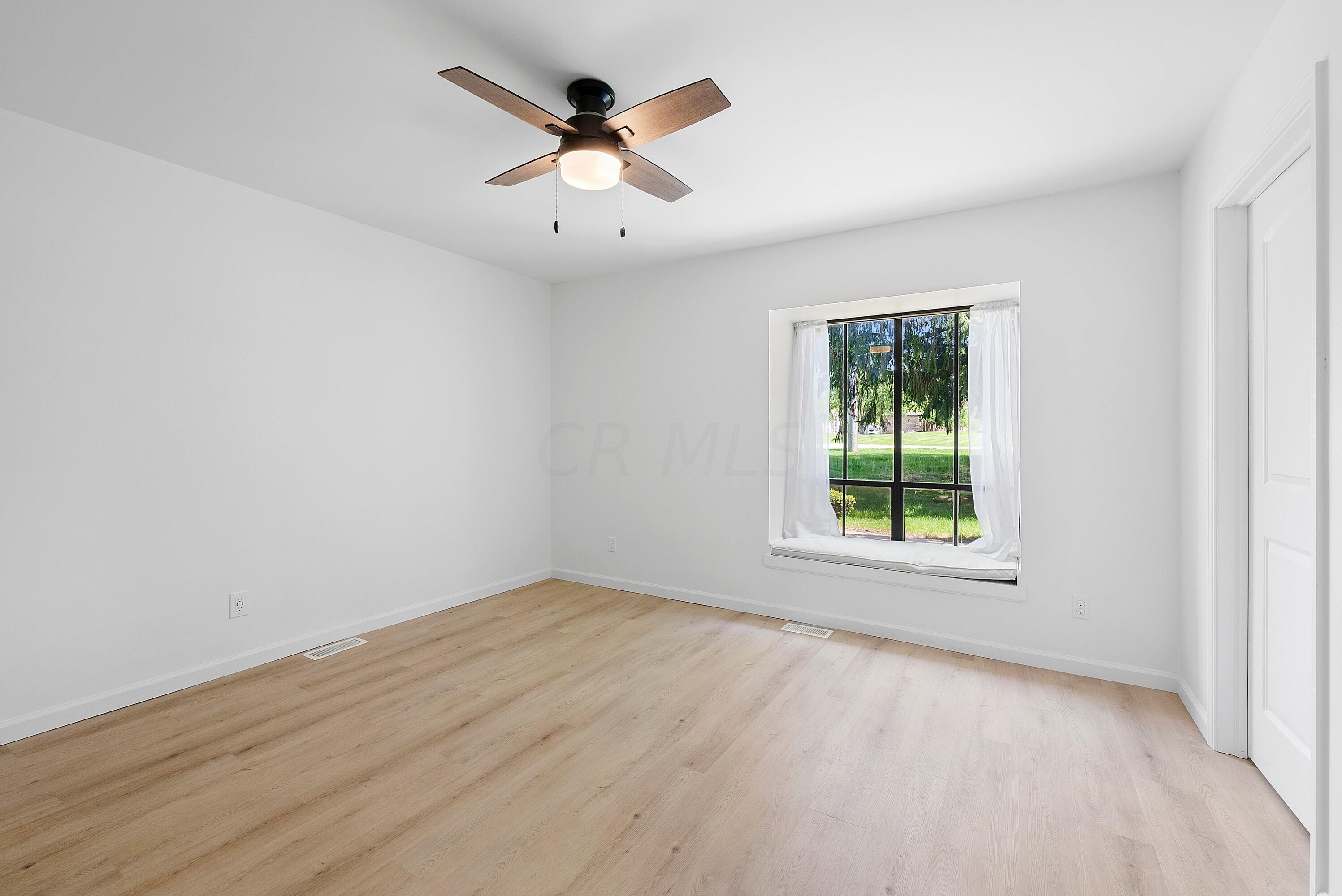 1633 McNaughten Road, Unit 1633A Columbus, OH 43232 - Photo 18 of 21 DSC01010