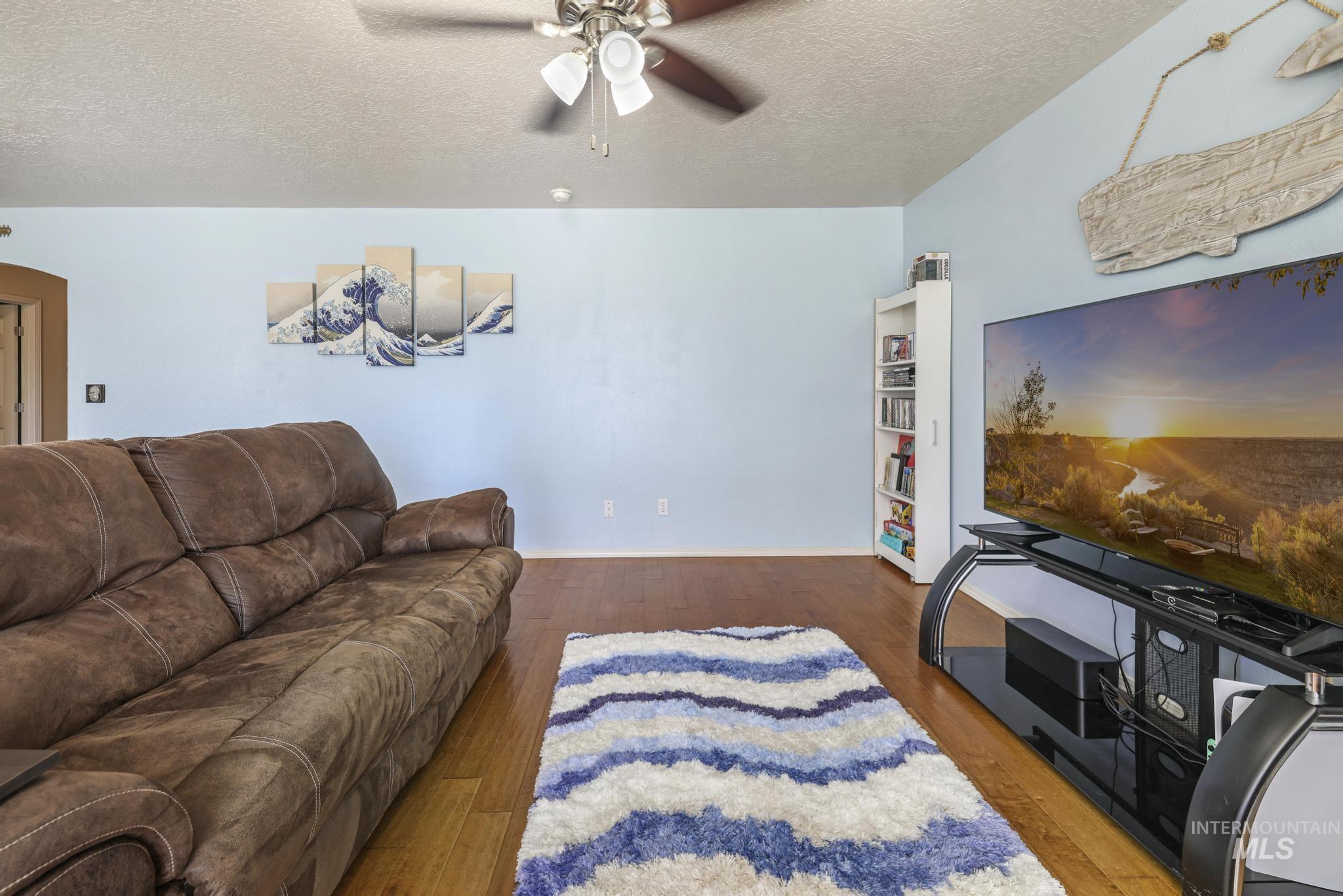 745 Southwest Lago Street Mountain Home, ID 83647 - Photo 14 of 32