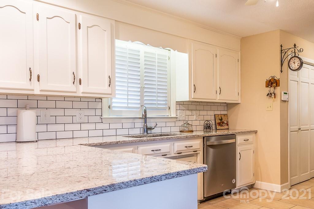 3534 Startown Road Maiden, NC 28650 - Photo 5 of 18 Gallery Image 5