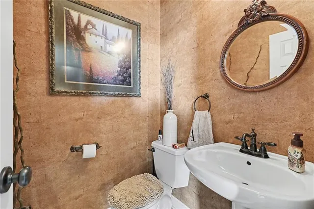 $535,000 | 18003 Rollins Drive, Smithville, MO 64089