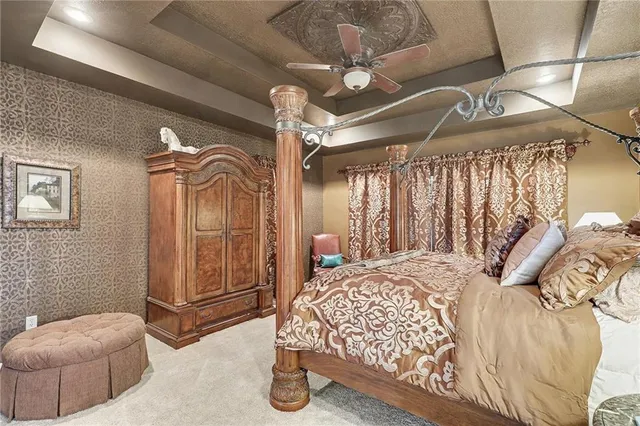 $535,000 | 18003 Rollins Drive, Smithville, MO 64089