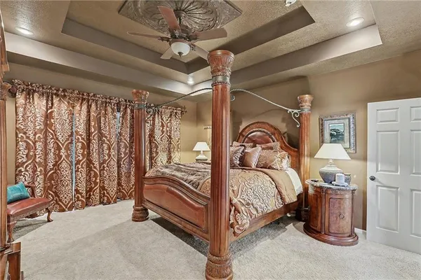 $479,000 | 18003 Rollins Drive, Smithville, MO 64089