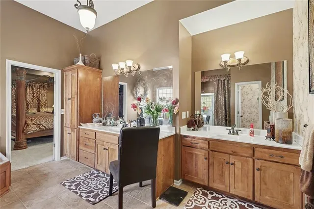 $535,000 | 18003 Rollins Drive, Smithville, MO 64089