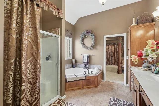 $535,000 | 18003 Rollins Drive, Smithville, MO 64089