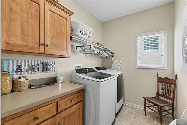 $479,000 | 18003 Rollins Drive, Smithville, MO 64089