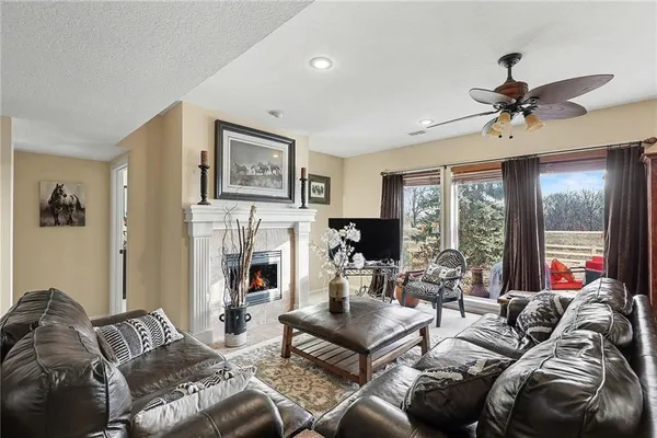 $479,000 | 18003 Rollins Drive, Smithville, MO 64089