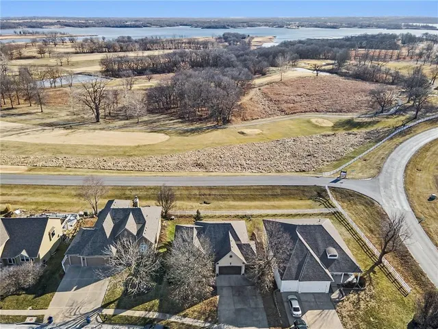 $535,000 | 18003 Rollins Drive, Smithville, MO 64089