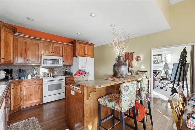 $535,000 | 18003 Rollins Drive, Smithville, MO 64089