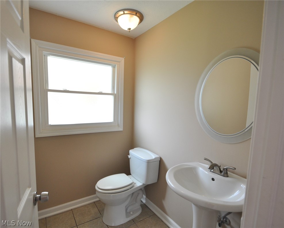 25030 Tryon Road Bedford, OH 44146 - Photo 6 of 12 Gallery Image 6