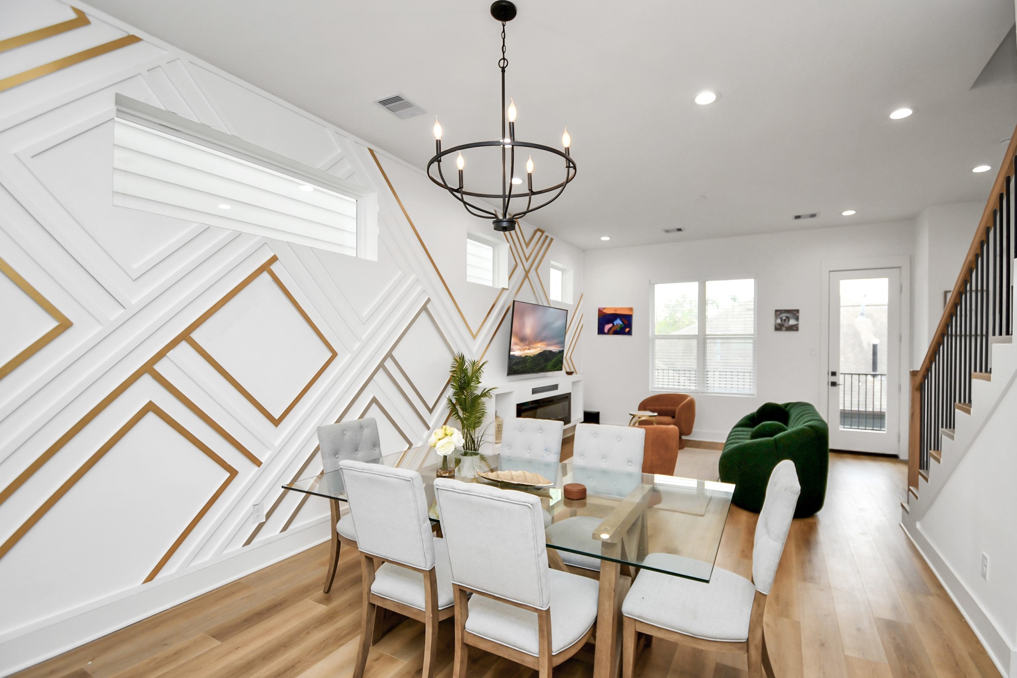 2015 Cochran Street Houston, TX 77009 - Photo 8 of 38