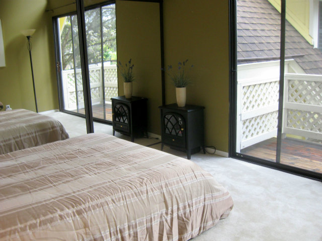 2510 West Middlefield Road Mountain View, CA 94043 - Photo 11 of 20 Gallery Image 11