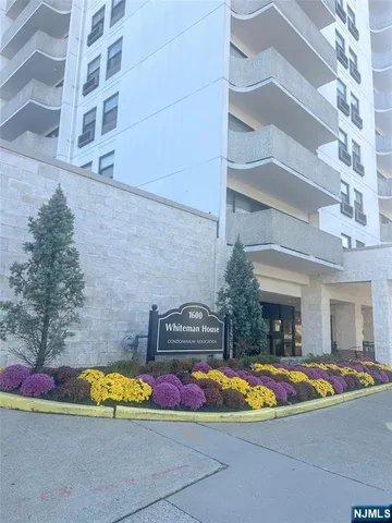 $2,800 | 1600 Center Avenue, Unit 5A, Fort Lee, NJ 07024