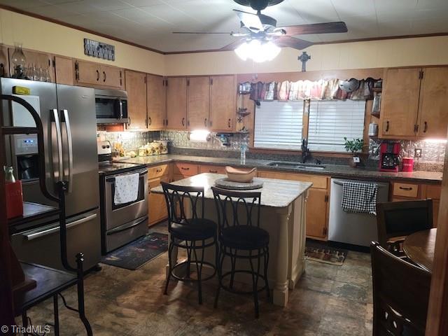 792 Anglin Mill Road Stoneville, NC 27048 - Photo 7 of 25 Large eat in kitchen with ample storage and Stainless appliances