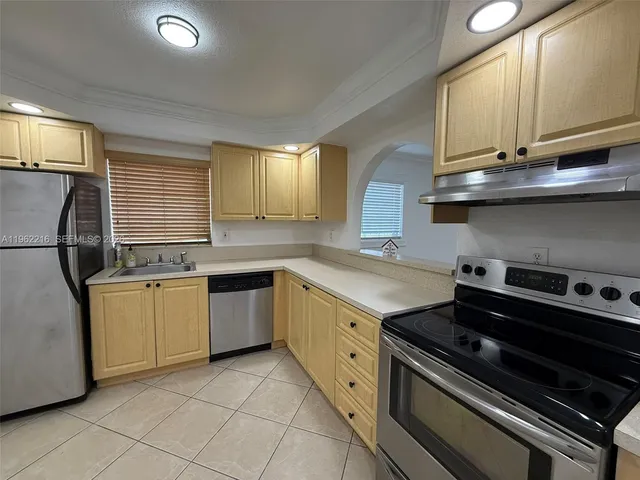 $330,000 | 8500 Southwest 109th Avenue, Unit 6109, Miami, FL 33173